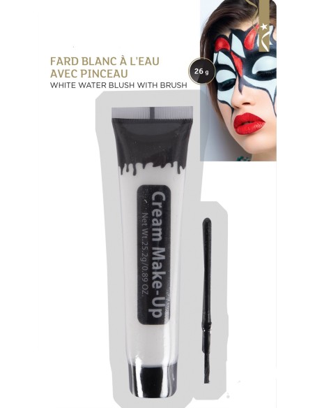 Crème maquillage blanche avec pinceau