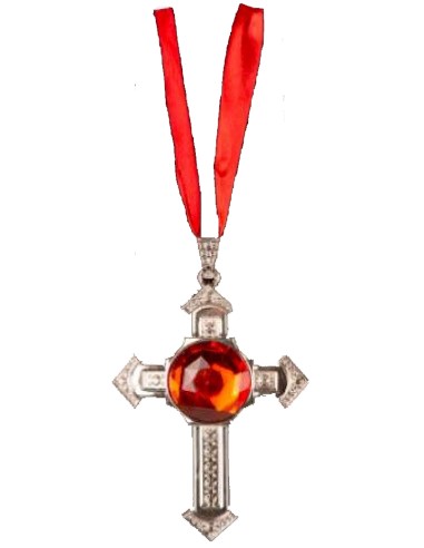 Collier avec croix argent et diamant rouge